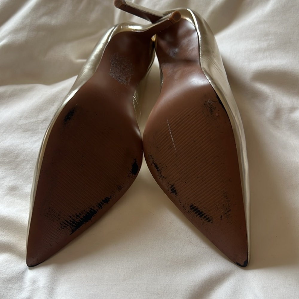 Gold heels - Picture 4 of 13